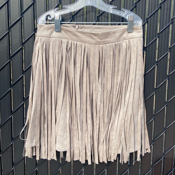 BB Dakota Fringe Mini Skirt - Picture 3 of 3